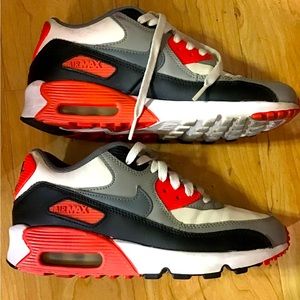 Nike Air Max womens size 8